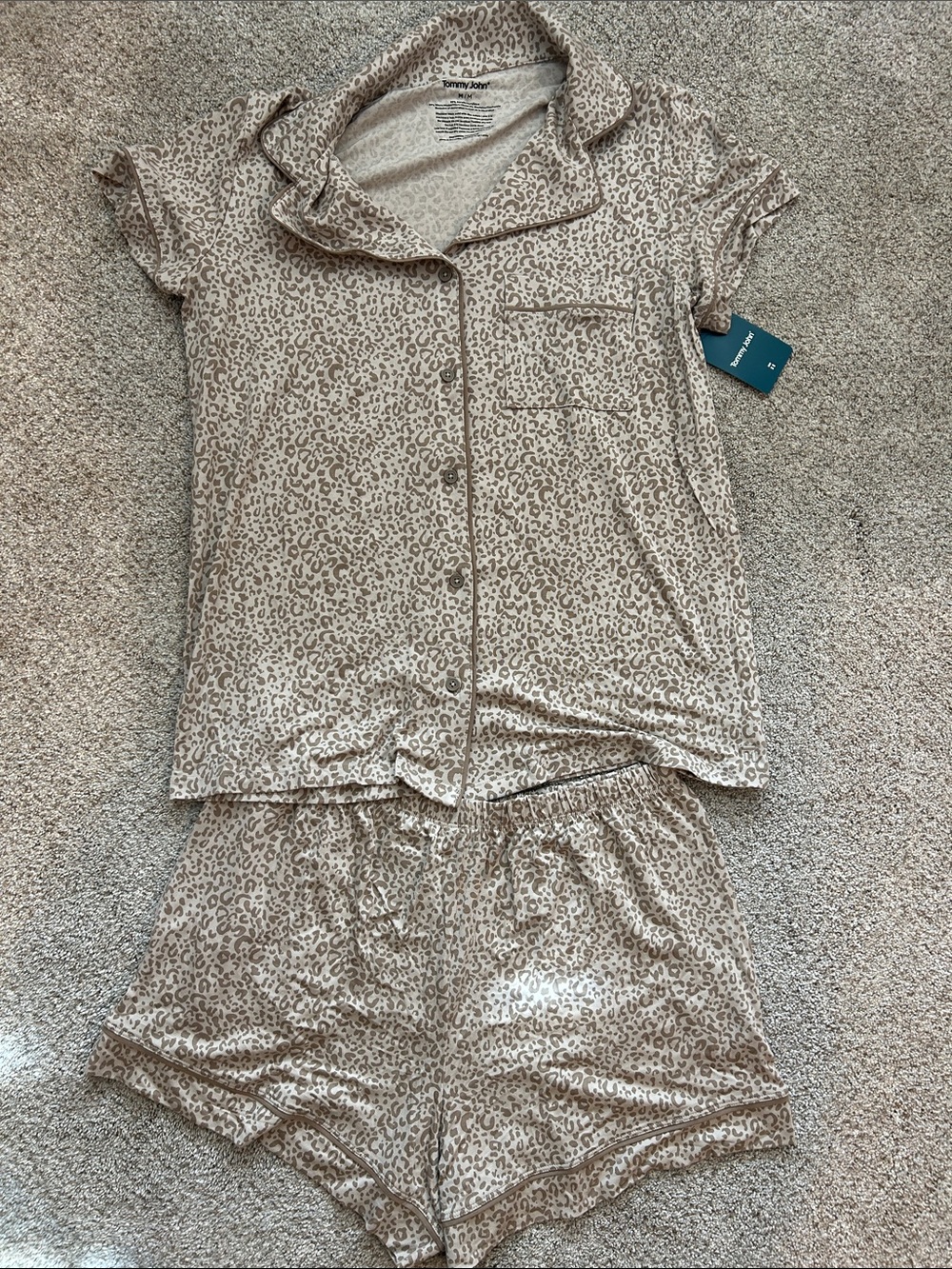 NWT Tommy John Leopard Print Short Pajama Set - Beige